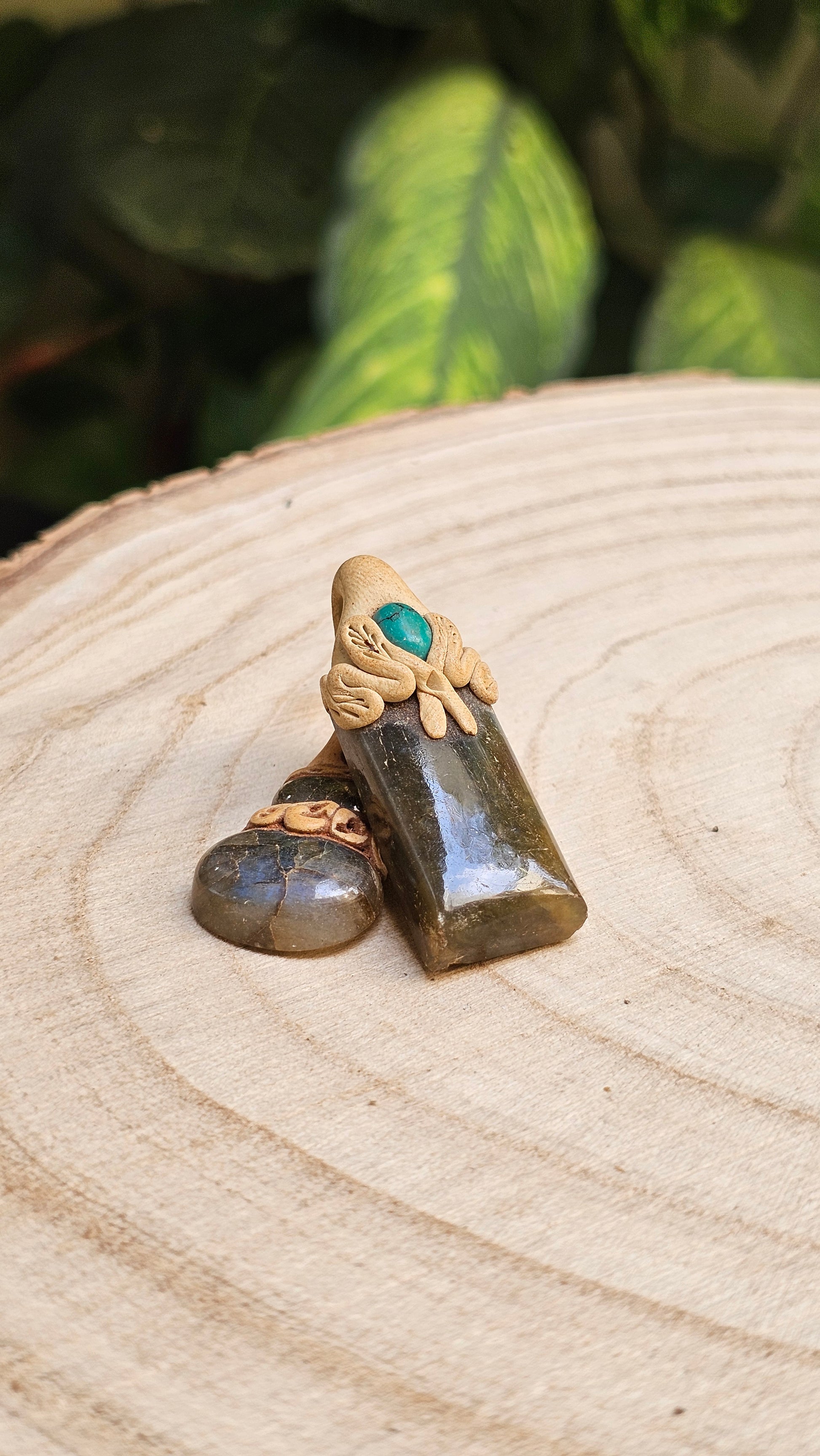 Labradorite Crystal